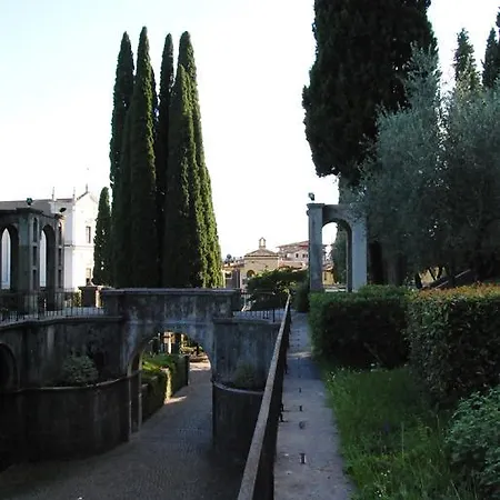 Washington Al Vittoriale Apartment